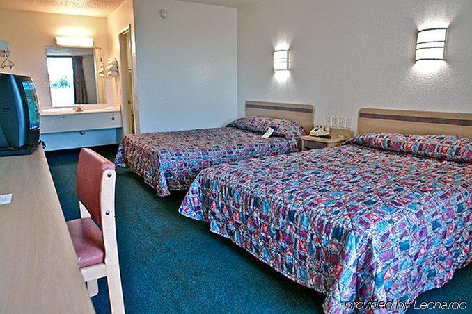 Motel 6 Huntsville - Madison Eksteriør bilde