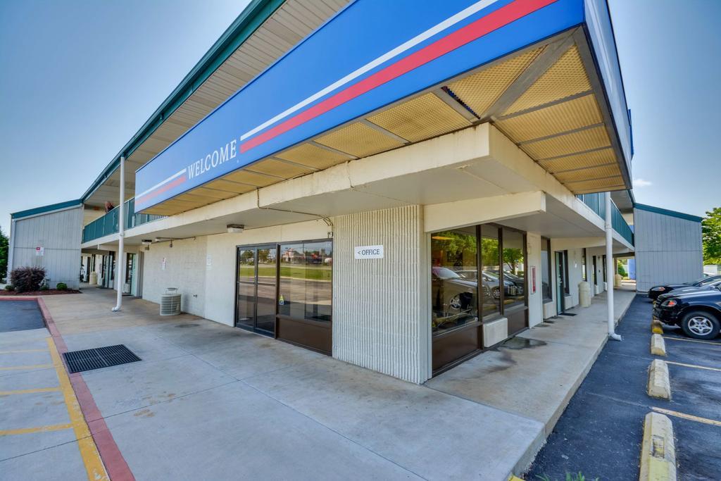 Motel 6 Huntsville - Madison Eksteriør bilde